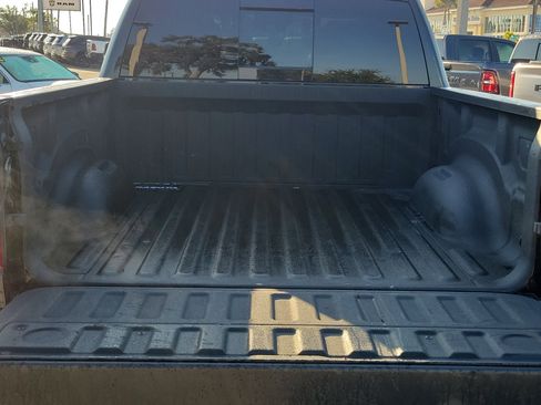 Used 2021 RAM 1500 Limited w/ Body Color Bumper Group image 12