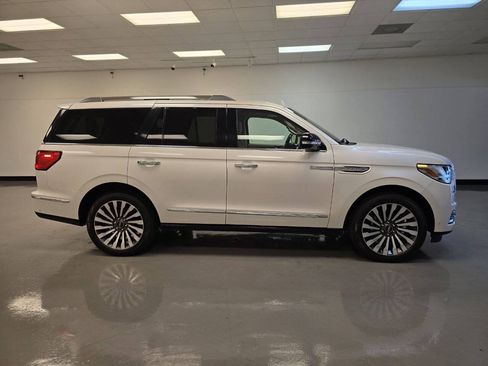 Used 2019 Lincoln Navigator Reserve AWD/4WD image 7