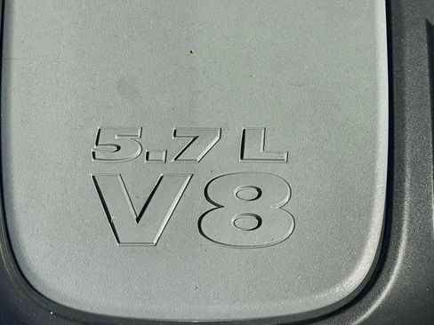 Used 2022 Dodge Challenger R/T w/ Plus Package image 7