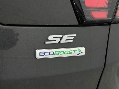 Used 2018 Ford Escape SE FWD image 37
