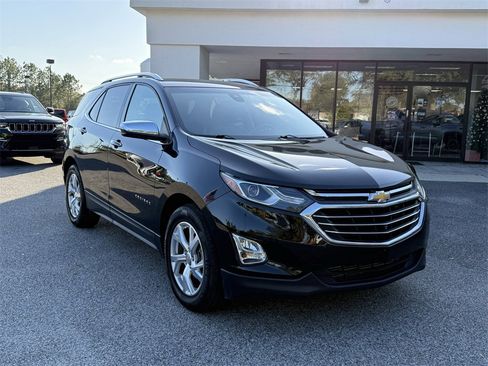 Used 2019 Chevrolet Equinox Premier image 2