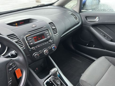 Used 2018 Kia Forte LX image 23