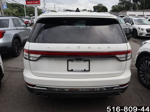 Used 2026 Lincoln Aviator AWD image 6