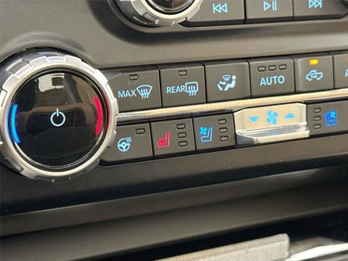 Used 2023 Ford F350 Lariat w/ Lariat Ultimate Package AWD/4WD image 8