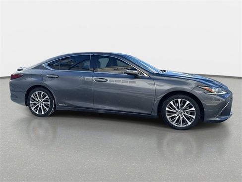 Used 2020 Lexus ES 300h w/ Premium Package image 6