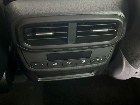 Used 2024 Honda Pilot EX-L image 26