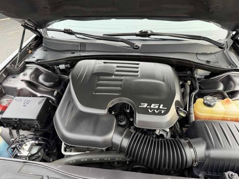 Used 2015 Chrysler 300 S w/ 300S Premium Group image 22