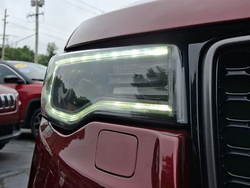 Used 2018 Jeep Grand Cherokee High Altitude AWD/4WD image 9