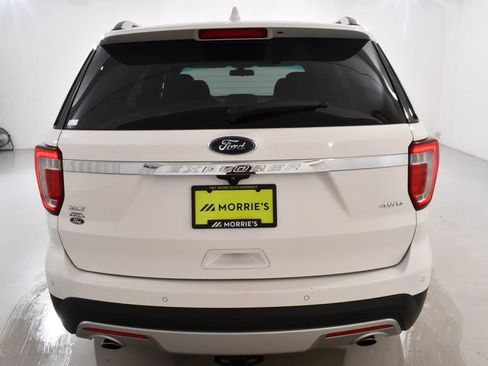 Used 2017 Ford Explorer XLT AWD/4WD image 13