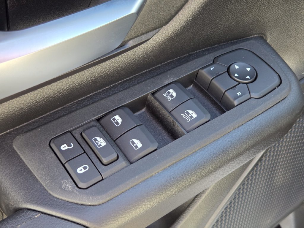 Used 2025 RAM 1500 Tradesman AWD/4WD image 22