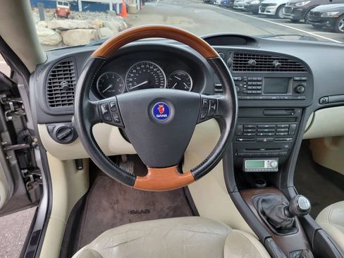Used 2004 Saab 9-3 Arc image 6