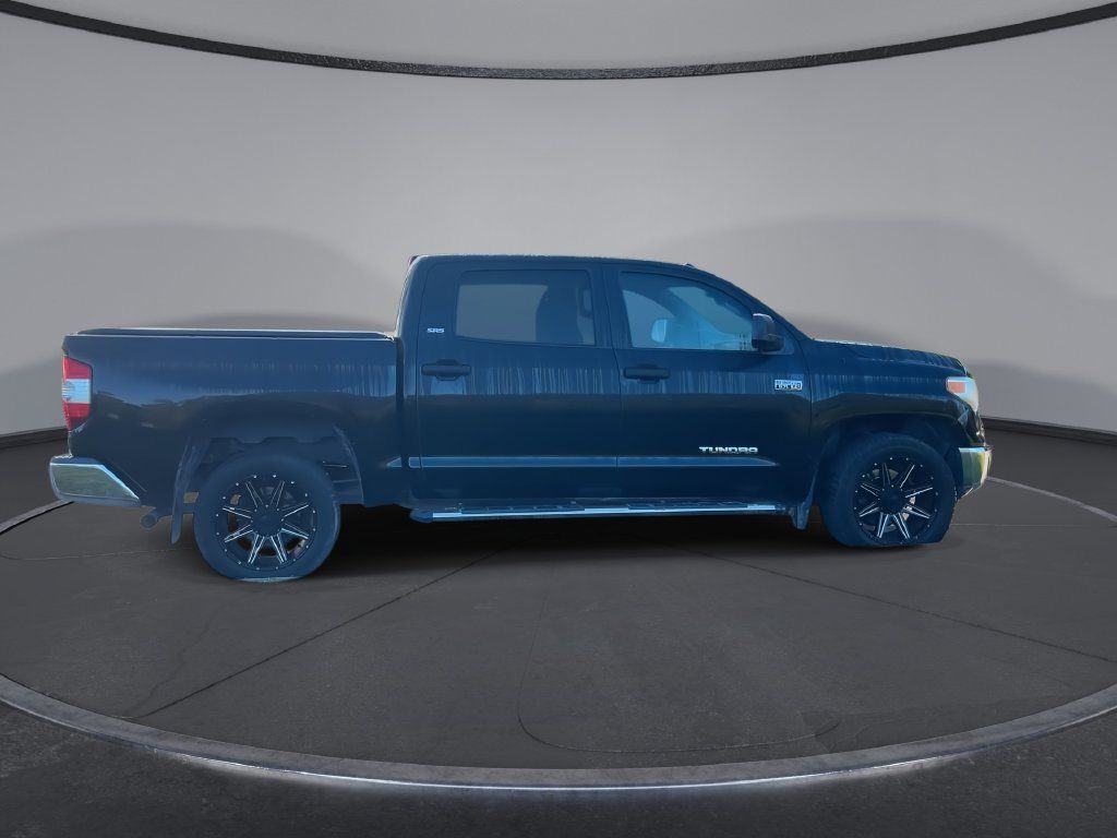 Used 2016 Toyota Tundra SR5 w/ SR5 Upgrade Package RWD image 9