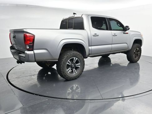 Used 2019 Toyota Tacoma SR w/ SR Convenience Package RWD image 8