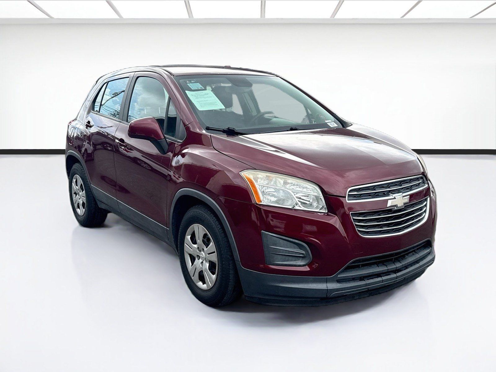 Used 2016 Chevrolet Trax LS w/ LPO, Cargo Package FWD image 3