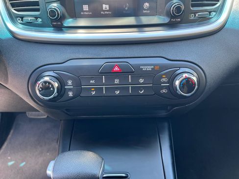 Used 2020 Kia Sorento FWD V6 image 35