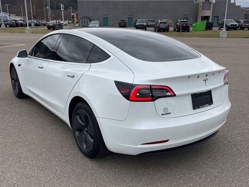 Used 2020 Tesla Model 3 image 4