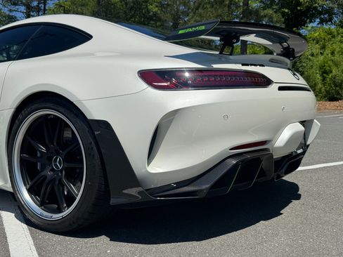 Used 2020 Mercedes-Benz AMG GT R image 30