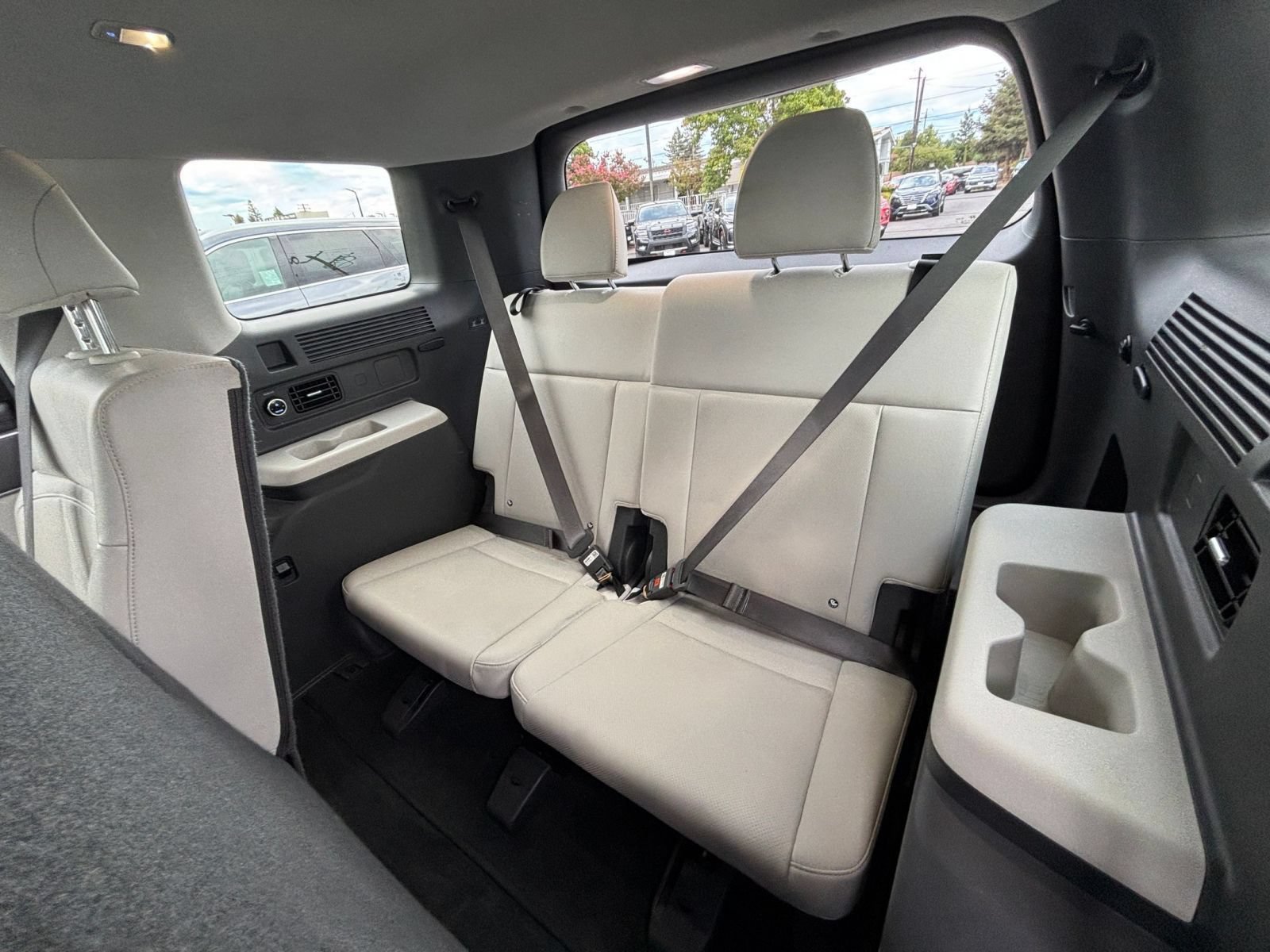 Used 2025 Hyundai Santa Fe SEL AWD/4WD image 31