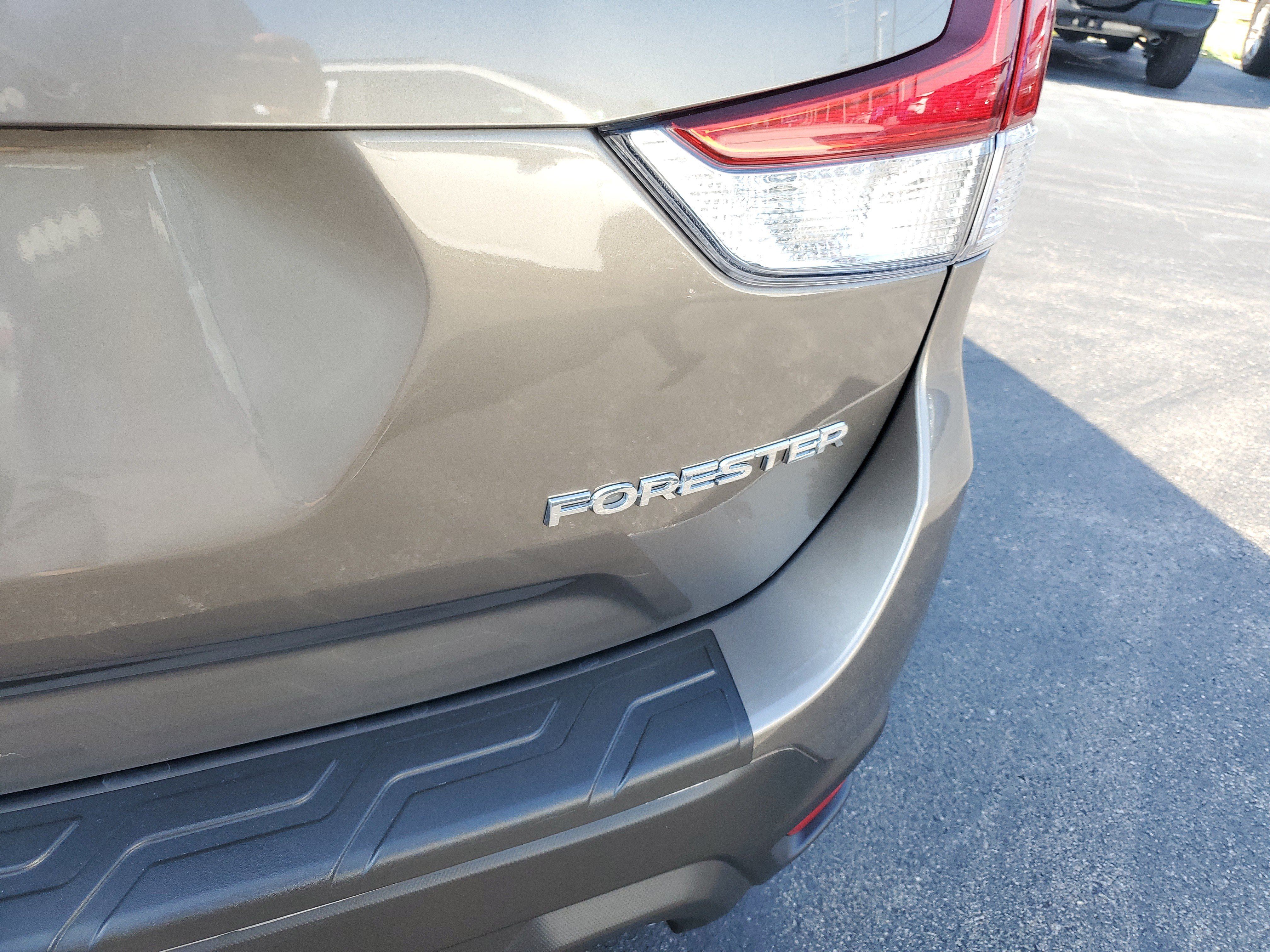 Used 2020 Subaru Forester Limited w/ Popular Package #3 AWD/4WD image 7