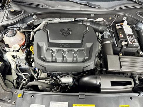 Used 2022 Volkswagen Passat 2.0T SE image 36