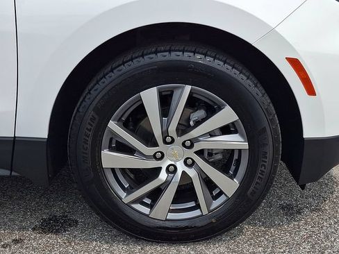 Certified 2024 Chevrolet Equinox LT FWD image 8