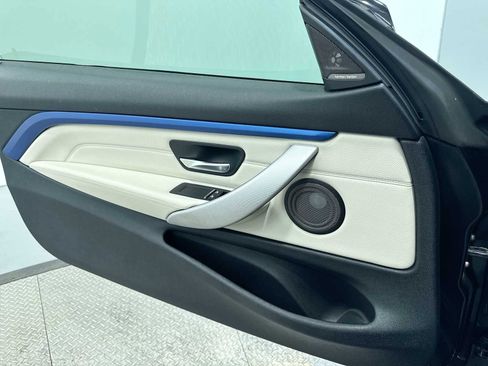Used 2018 BMW 440i xDrive Coupe w/ M Sport Package image 30