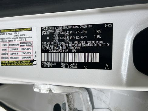 Used 2023 Lexus RX 350 Premium w/ Accessory Package AWD/4WD image 32