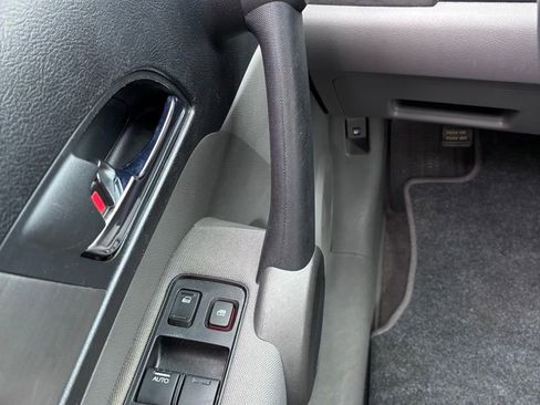 Used 2010 Honda CR-V LX image 24