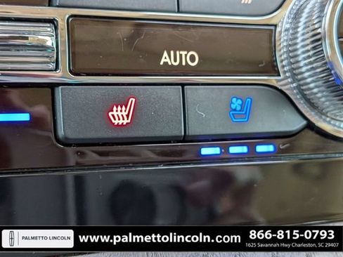 Used 2020 Lincoln Navigator L Reserve w/ Luxury Package AWD/4WD image 26