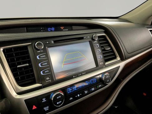 Used 2016 Toyota Highlander Limited AWD/4WD image 14
