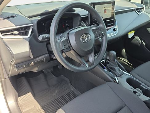 Used 2026 Toyota Corolla LE FWD image 15