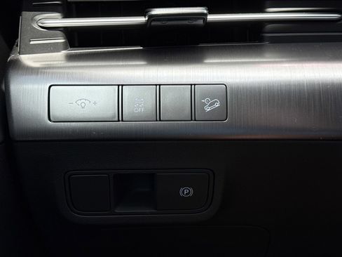 New 2026 Hyundai Kona SEL Premium FWD image 17