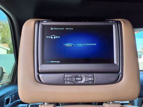 Used 2017 Ford Explorer Limited w/ Equipment Group 301A image 18