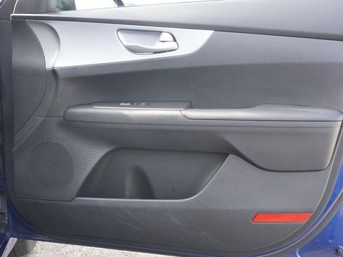 Used 2023 Kia Forte LXS image 15