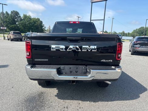Used 2026 RAM 2500 Big Horn AWD/4WD image 7