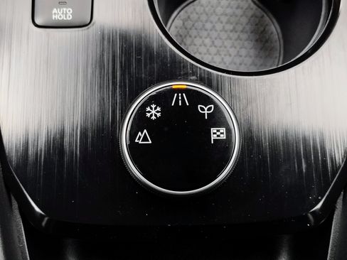 Used 2022 Nissan Rogue S image 31