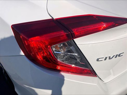 Used 2016 Honda Civic EX image 30