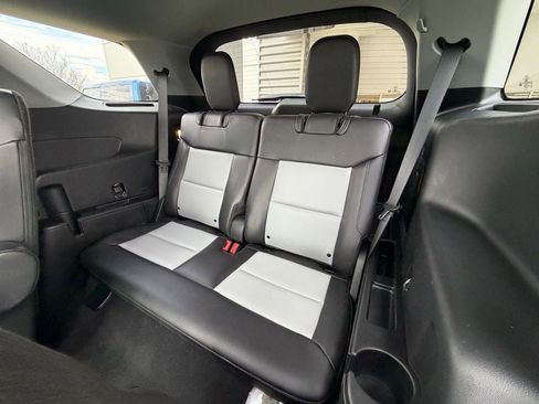 Certified 2022 Ford Explorer XLT w/ Equipment Group 202A image 31