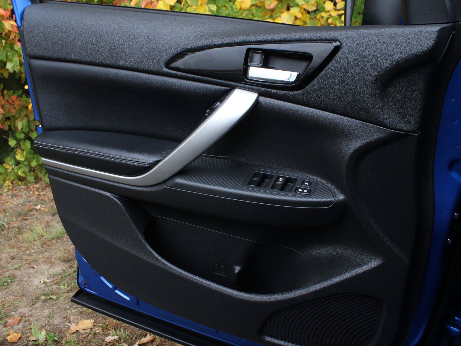 Used 2025 Mitsubishi Eclipse Cross AWD image 11