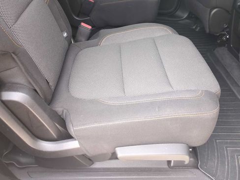 Used 2020 Chevrolet Traverse LT FWD image 26