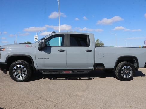 Used 2024 Chevrolet Silverado 2500 Custom w/ Custom Convenience Package AWD/4WD image 4
