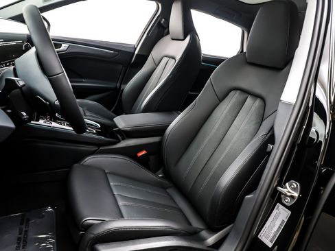 Used 2026 Audi A6 Premium Plus image 17