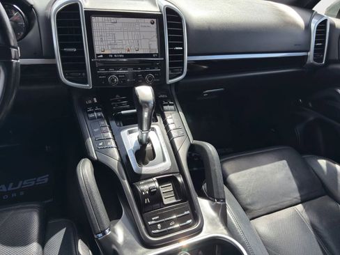 Used 2013 Porsche Cayenne Diesel AWD/4WD image 20