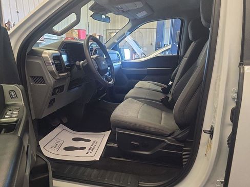 Used 2022 Ford F150 XLT w/ Trailer Tow Package image 12