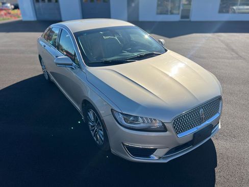 Used 2017 Lincoln MKZ Select w/ Select Plus Package AWD/4WD image 6