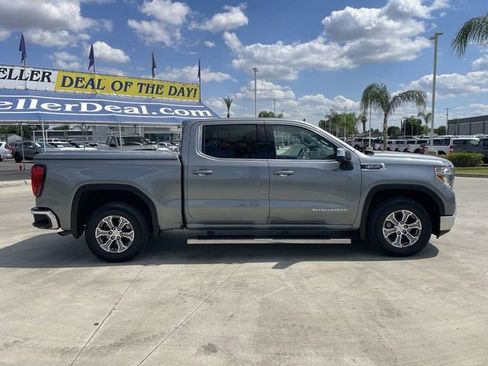 Used 2020 GMC Sierra 1500 SLE w/ SLE Value Package RWD image 9