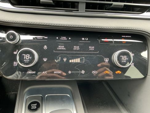 Certified 2026 INFINITI QX60 Autograph w/ Dark Cargo Package image 16