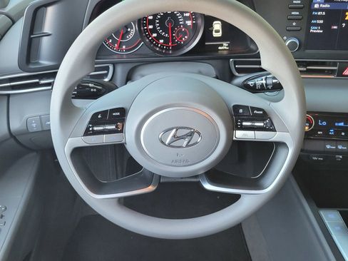Certified 2023 Hyundai Elantra SEL FWD image 20