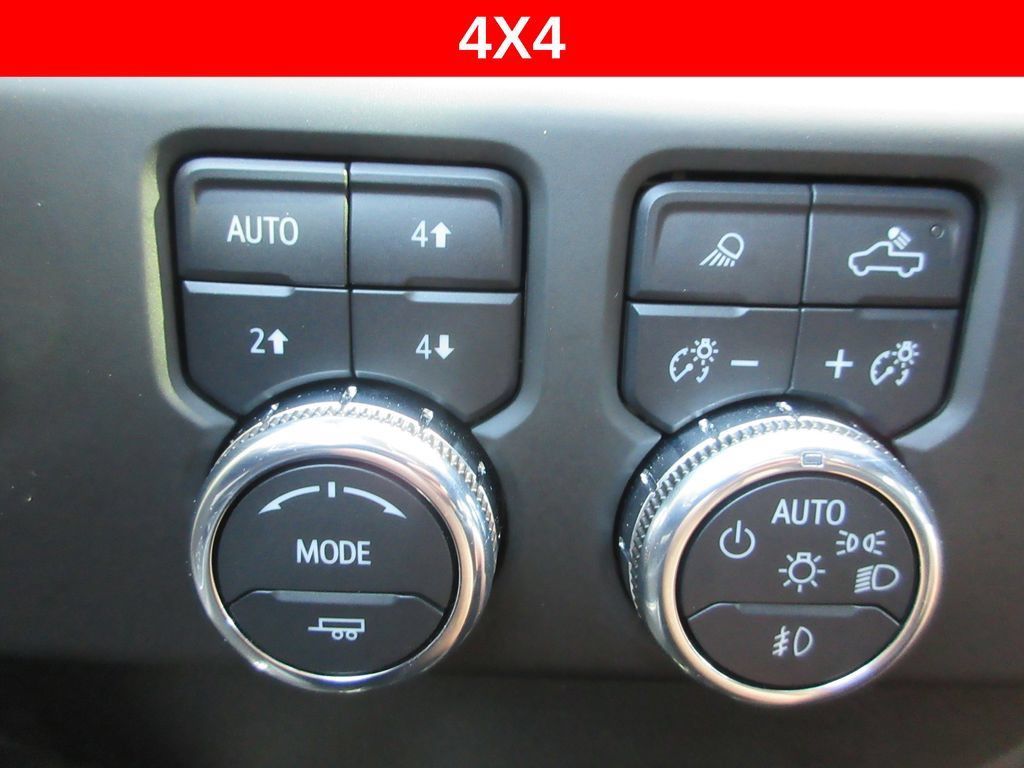 Used 2023 GMC Sierra 1500 Denali AWD/4WD image 32