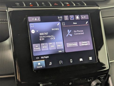 New 2025 Jeep Grand Cherokee Laredo w/ Luxury Tech Group I image 24